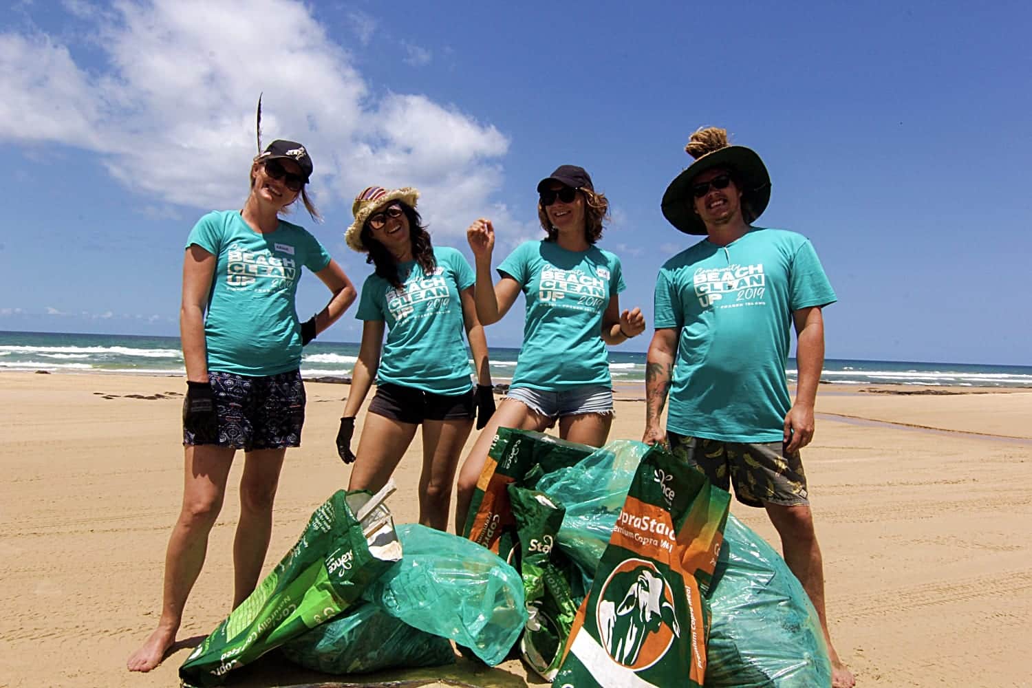 BEACH CLEAN UPS - Drop Bear Adventures